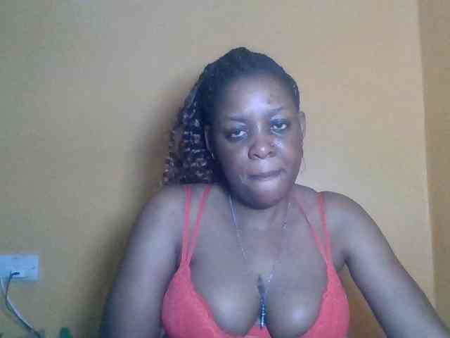 Prettyblackgal webcam