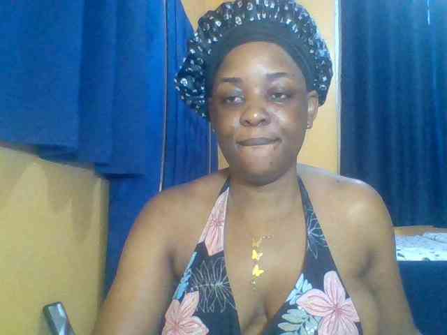 Prettyblackgal webcam