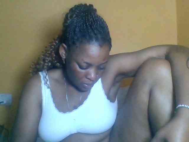 Prettyblackgal webcam