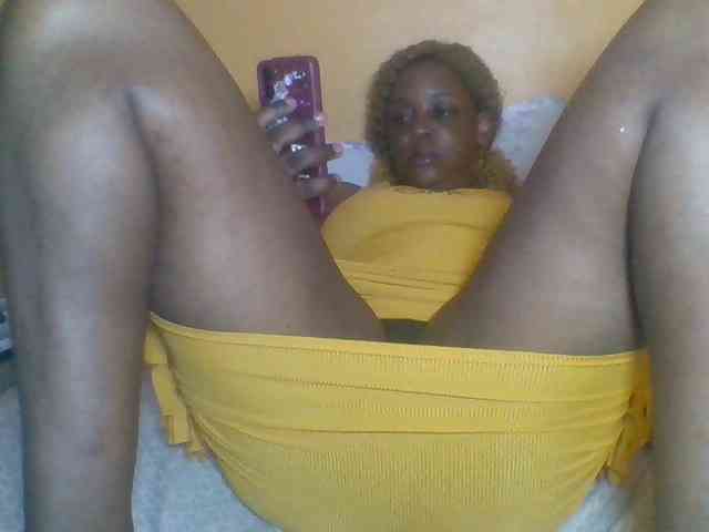 Prettyblackgal webcam