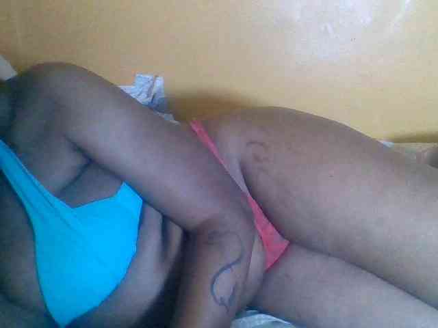 Modelo: Prettyblackgal