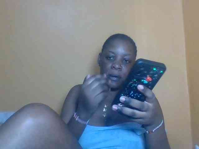 Prettyblackgal webcam