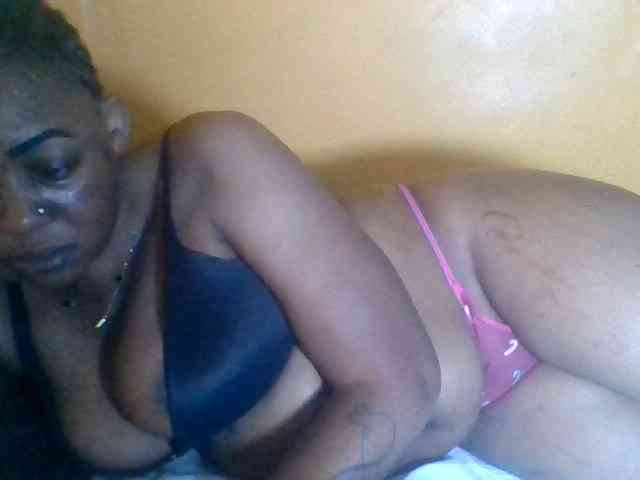 Prettyblackgal webcam