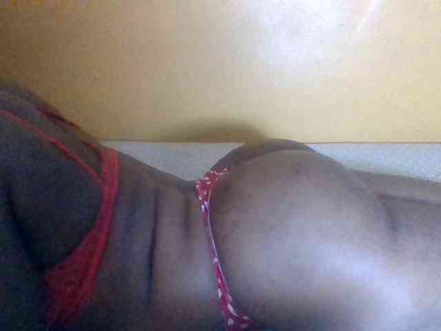 Prettyblackgal webcam