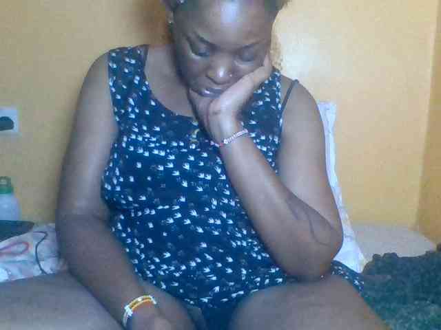 Prettyblackgal webcam