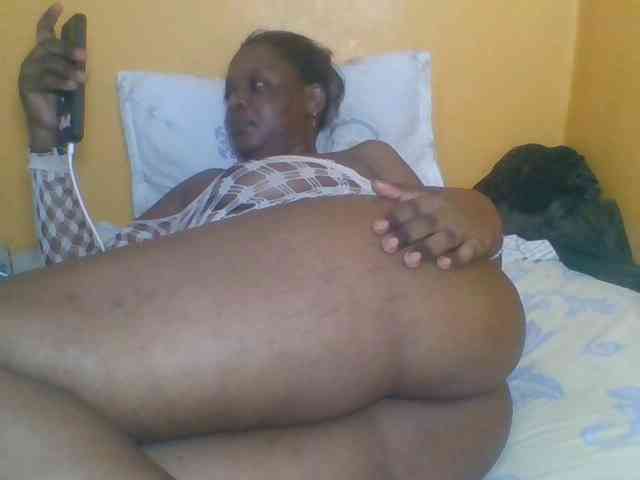 Prettyblackgal webcam