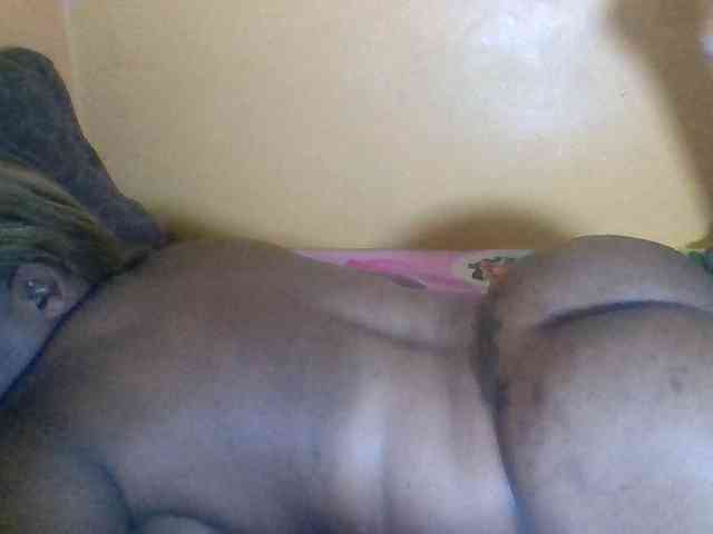 Prettyblackgal webcam