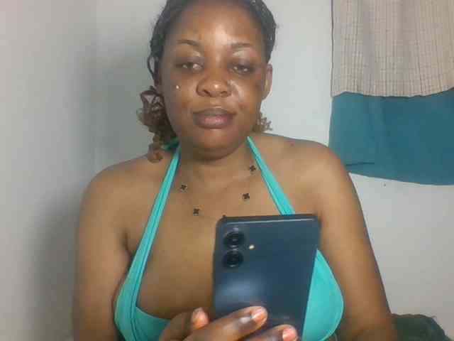 Prettyblackgal webcam