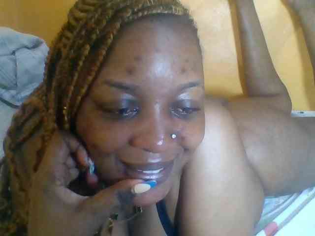 Prettyblackgal webcam