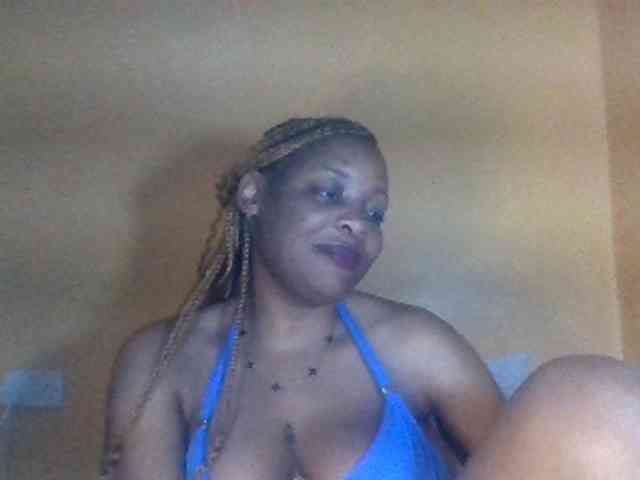 Prettyblackgal webcam