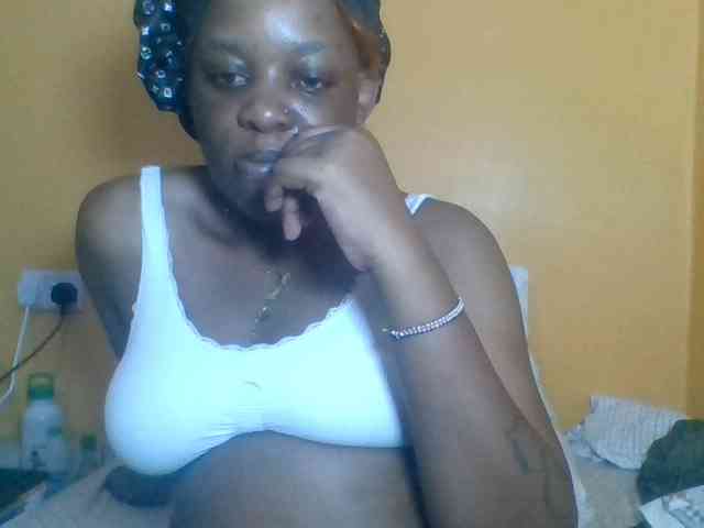Prettyblackgal webcam