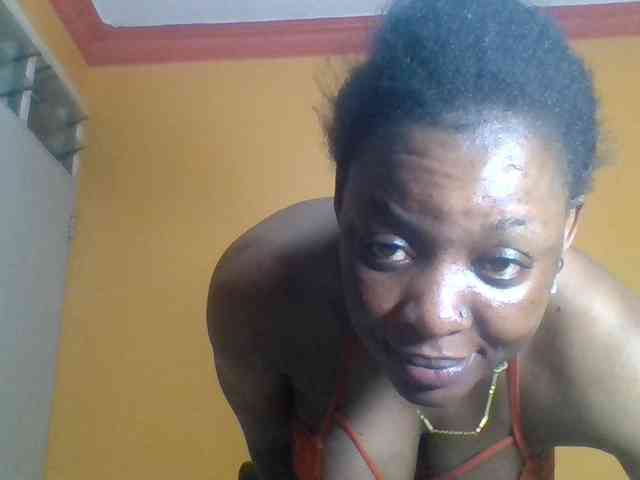 Prettyblackgal webcam