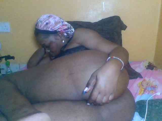 Prettyblackgal webcam