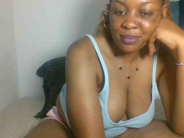 Prettyblackgal webcam