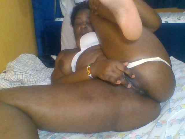 Prettyblackgal webcam