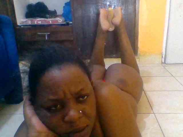 Prettyblackgal webcam