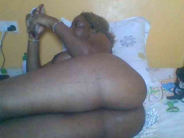 Prettyblackgal webcam