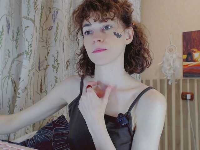 LiluBarbarian live cam on BongaCams