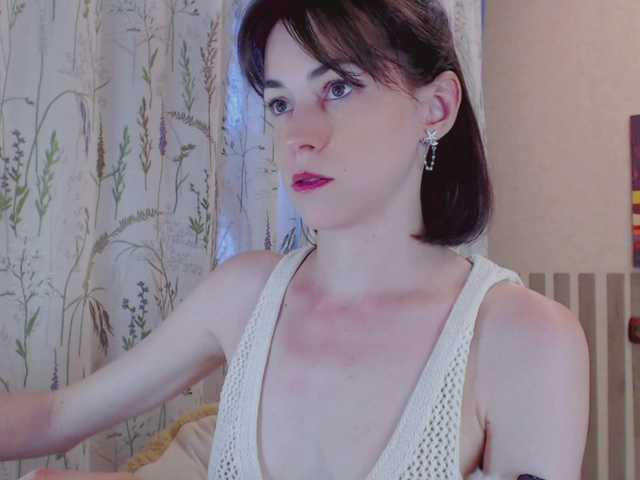LiluBarbarian live cam on BongaCams