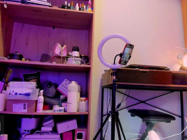 PlumpyPawg live cam on BongaCams