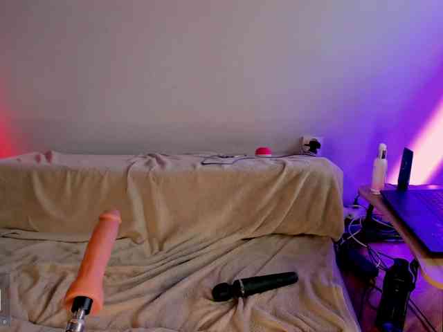 PlumpyPawg webcam