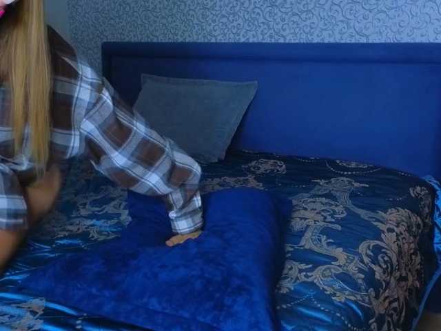 Lisi4ka-Basik live cam on BongaCams