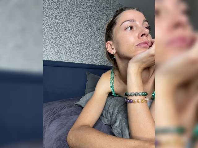 go to chat with Kristi_Wolf