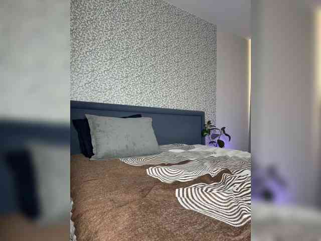 Fox_Wolf webcam
