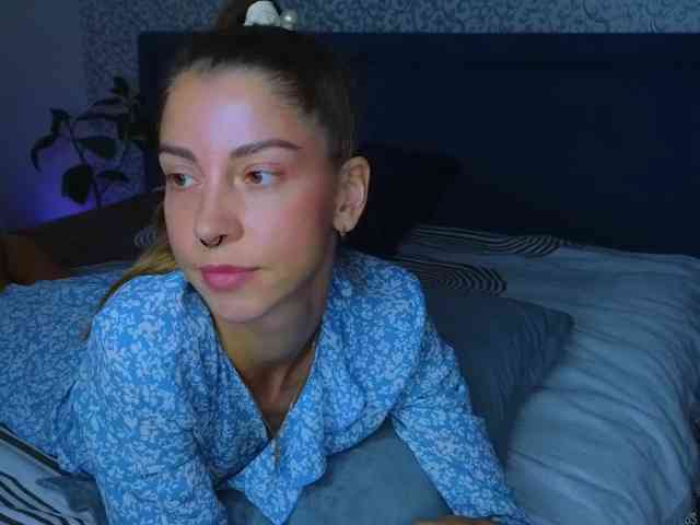 Fox_Wolf webcam