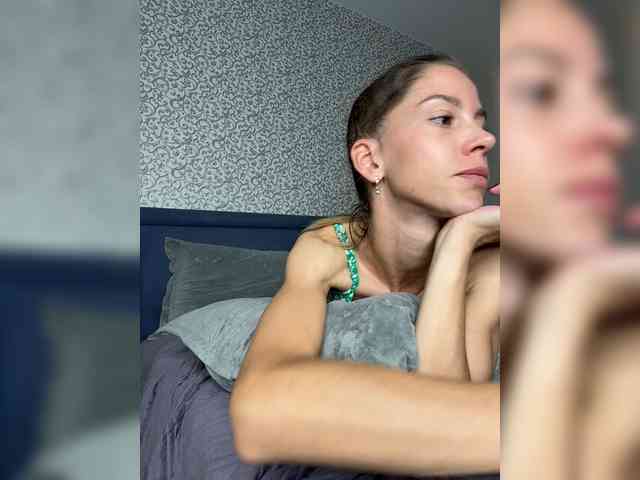 Lisi4ka-Basik Live Webcam on BongaCams