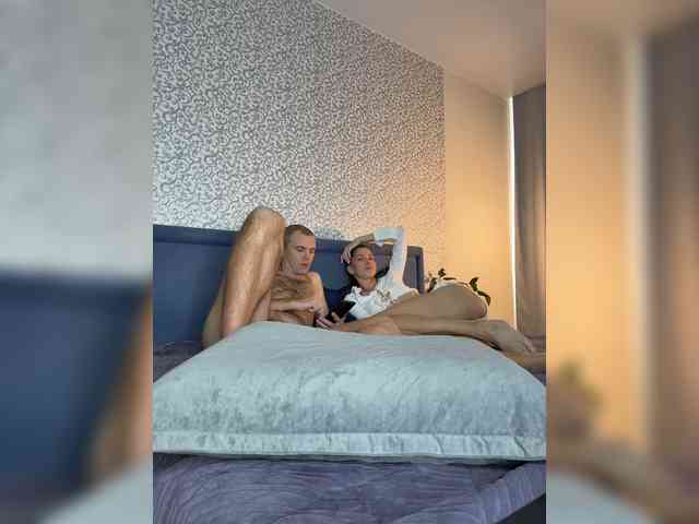 Fox_Wolf webcam