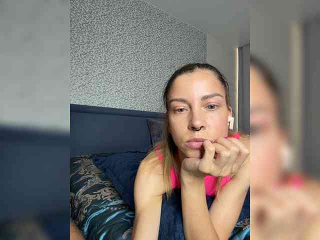 Fox_Wolf webcam