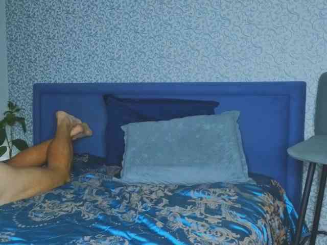 Fox_Wolf webcam