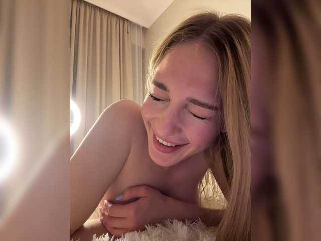  ArinaSmile chat room