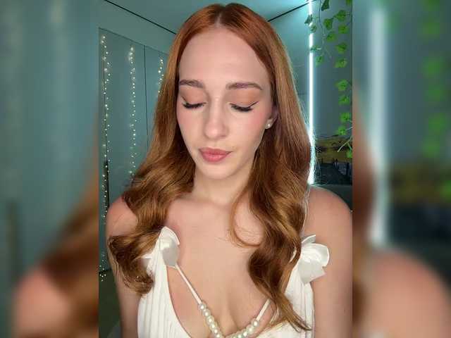ArinaSmile live cam