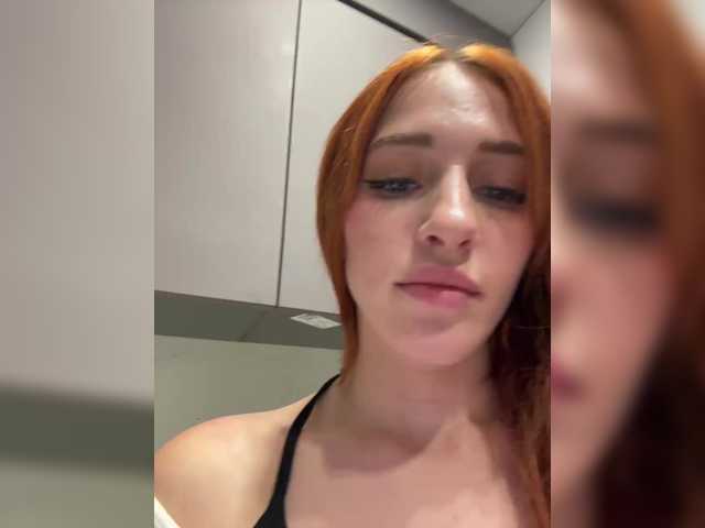 ArinaSmile live cam on BongaCams