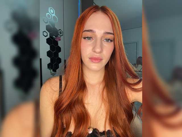ArinaSmile live cam on BongaCams