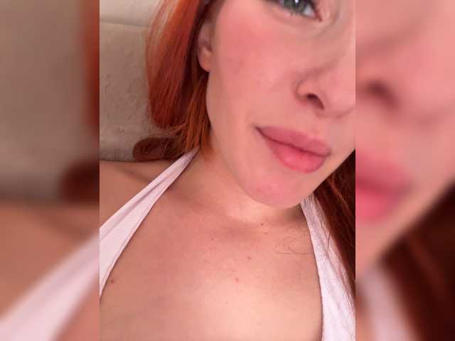 ArinaSmile live cam on BongaCams