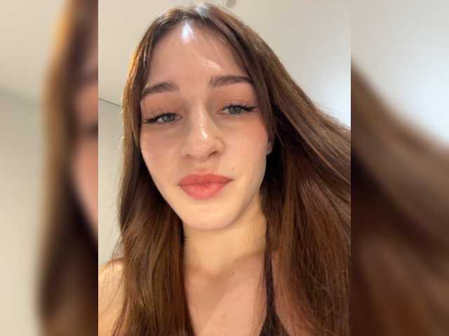 ArinaSmile live cam on BongaCams