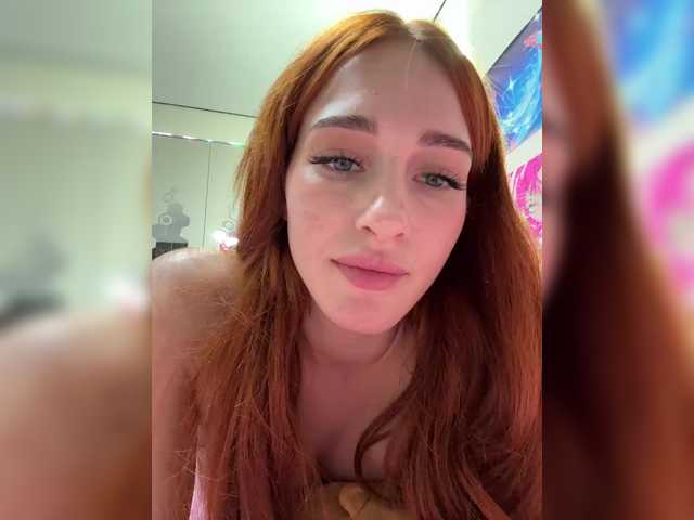 ArinaSmile live cam on BongaCams