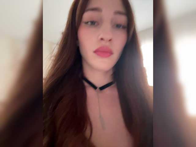 ArinaSmile, live now on BongaCams