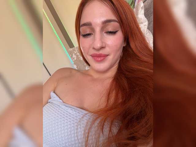 ArinaSmile live cam on BongaCams
