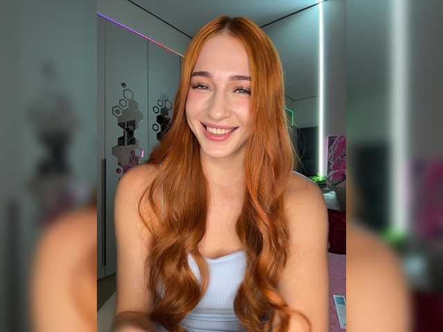 ArinaSmile live cam on BongaCams