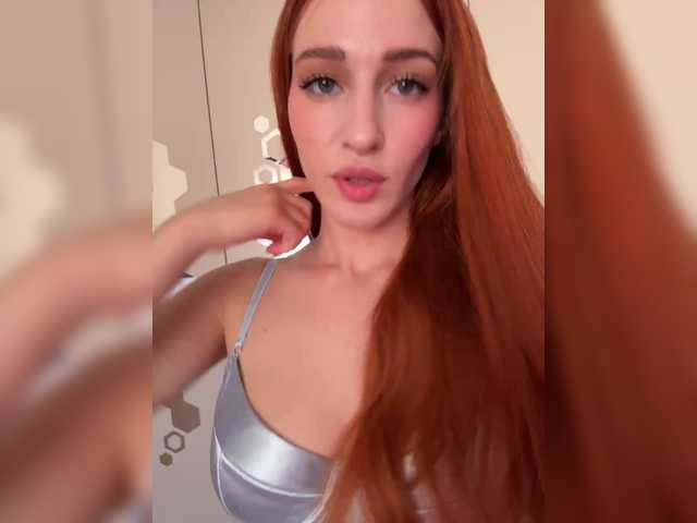 ArinaSmile live cam on BongaCams