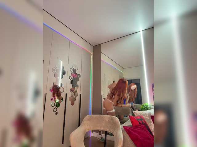 ArinaSmile live webcam show