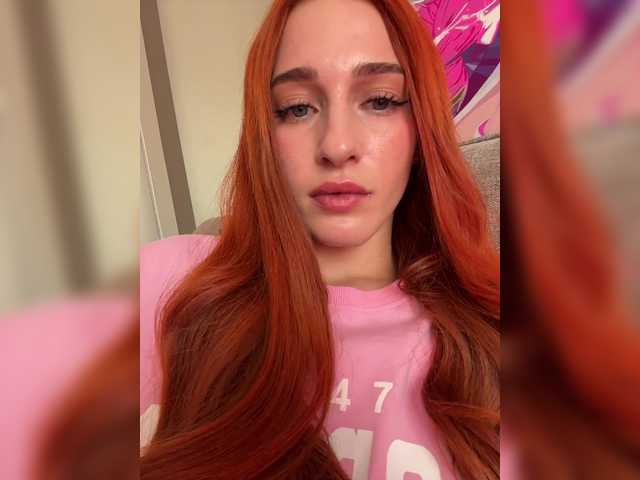 ArinaSmile live webcam show