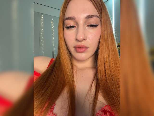 ArinaSmile live cam