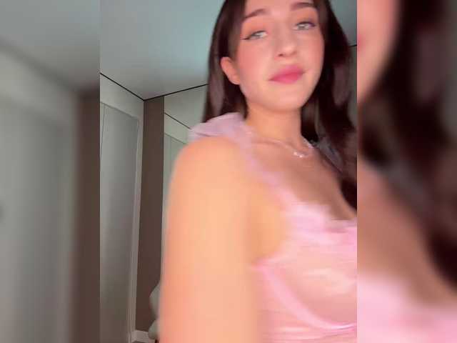 VictoriaBix live cam on BongaCams