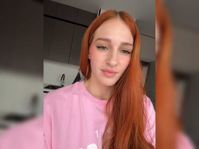 ArinaSmile live cam on BongaCams