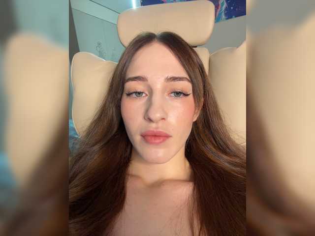 ArinaSmile, en vivo ahora en BongaCams